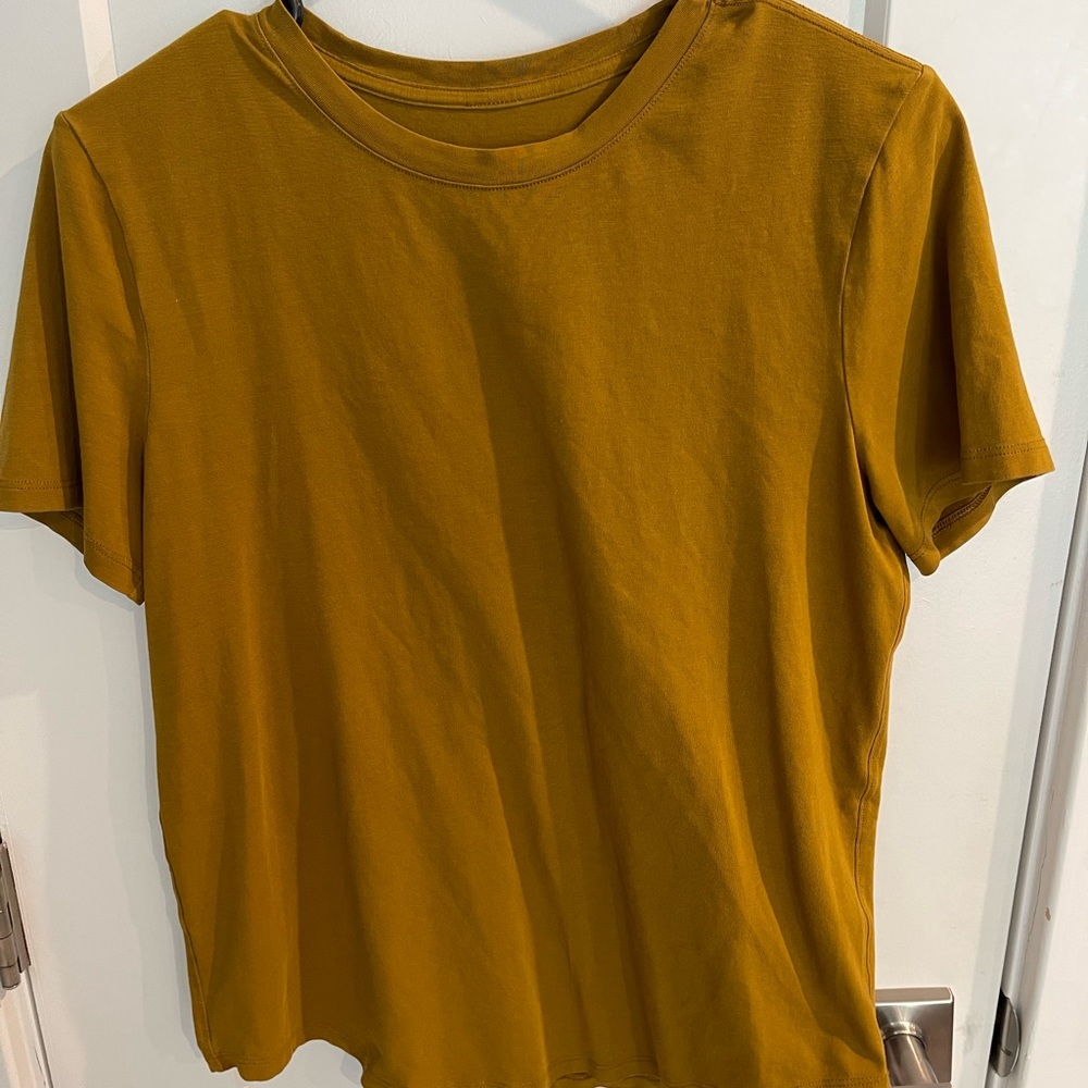 Lululemon shirt